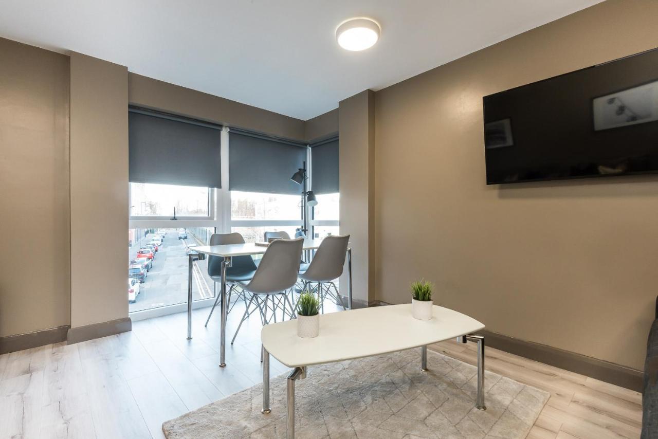 Host Apartments - Spacious 3 Bed Apartment With 3 Ensuites Λίβερπουλ Εξωτερικό φωτογραφία